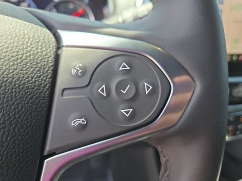 Used 2023 Chevrolet Traverse Premier AWD/4WD image 23