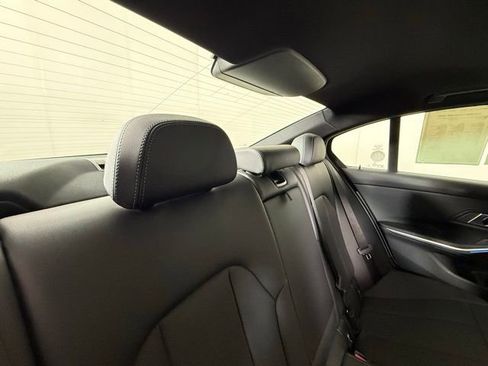 Used 2025 BMW 330i xDrive Sedan w/ Convenience Package image 25