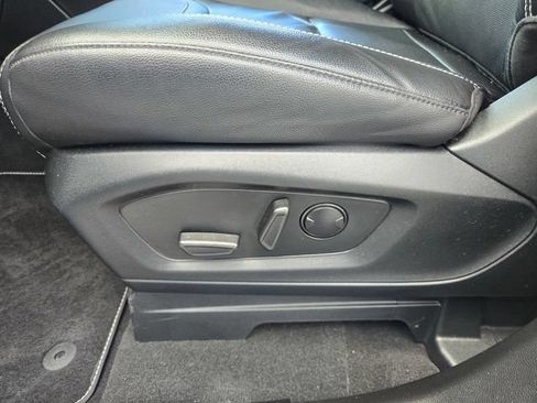 Used 2023 Ford Explorer ST w/ Equipment Group 401A AWD/4WD image 17