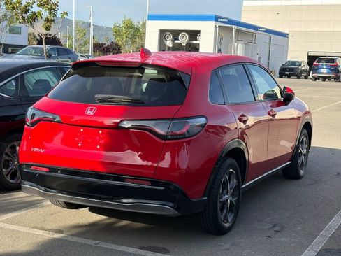 Used 2024 Honda HR-V EX-L image 5