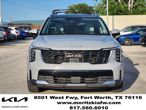 Certified 2024 Kia Sorento S w/ Panoramic Sunroof Package FWD image 2