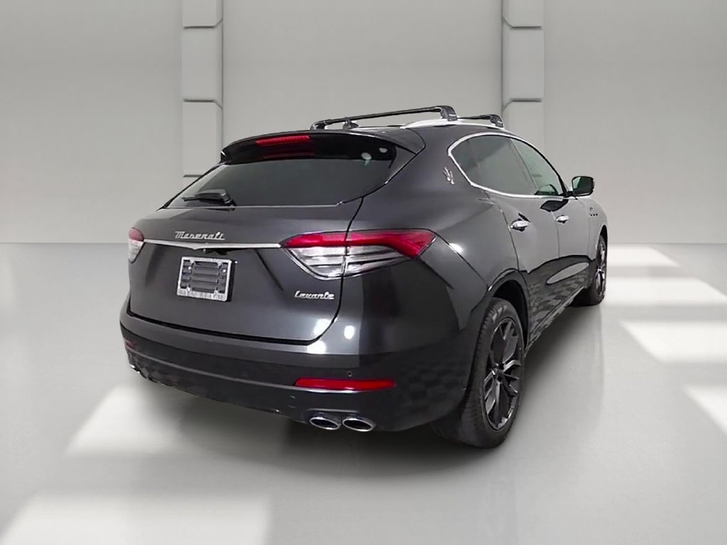 Used 2024 Maserati Levante GT Ultima AWD/4WD image 41