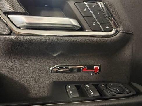 Used 2024 GMC Sierra 1500 AT4 w/ Technology Package AWD/4WD image 13