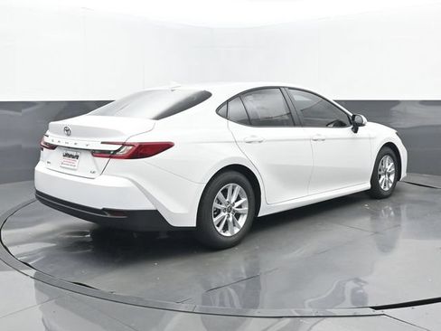 New 2026 Toyota Camry LE FWD image 19