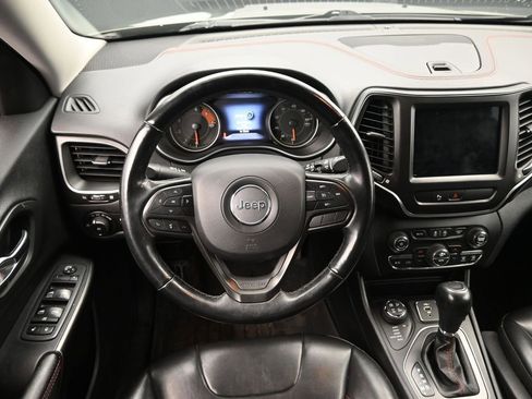 Used 2020 Jeep Cherokee Trailhawk w/ Comfort/Convenience Group image 20