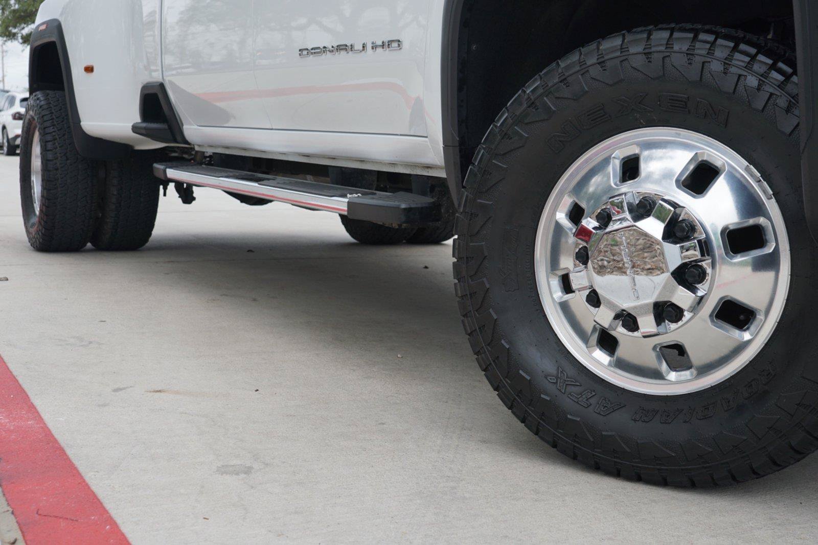 Used 2024 GMC Sierra 3500 Denali AWD/4WD image 2