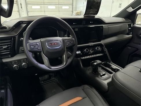 New 2026 GMC Sierra 1500 AT4 w/ AT4 Premium Package image 18