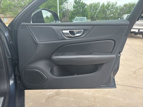 Used 2024 Volvo S60 B5 Plus image 8