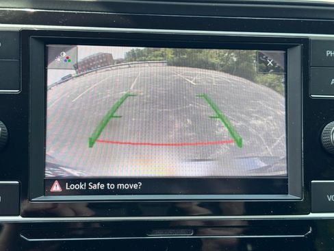 Used 2023 Volkswagen Atlas SE FWD image 25
