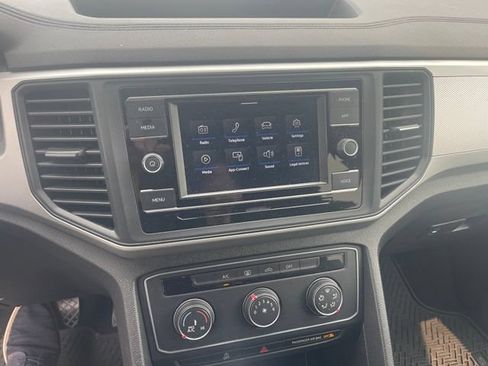 Used 2021 Volkswagen Atlas Cross Sport S FWD image 21