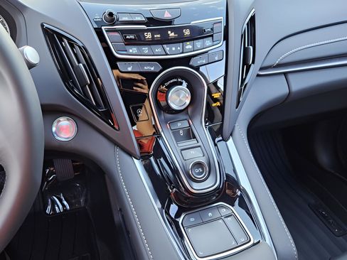 New 2025 Acura RDX SH-AWD image 25