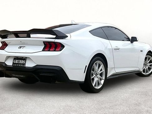 Used 2025 Ford Mustang GT Premium RWD image 2