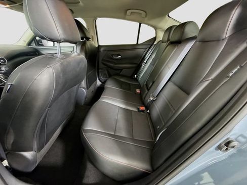 Used 2025 Nissan Sentra SR w/ SR Premium Package FWD image 25