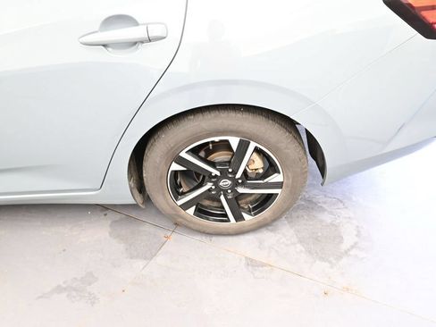 Used 2024 Nissan Sentra SV FWD image 17