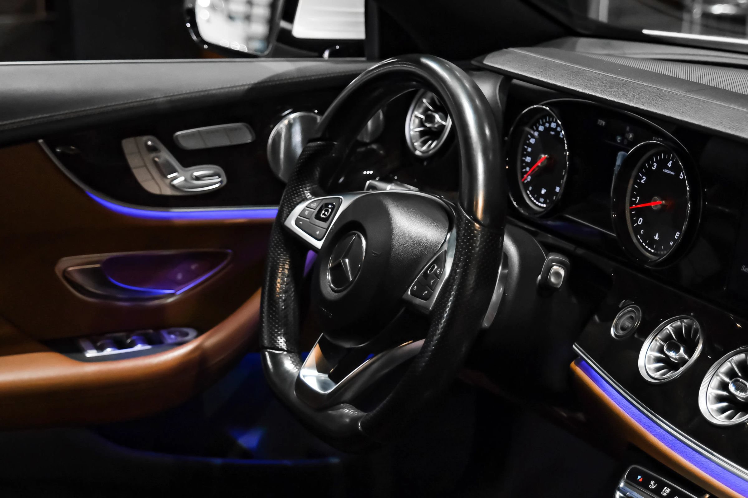 Used 2018 Mercedes-Benz E 400 Cabriolet image 25