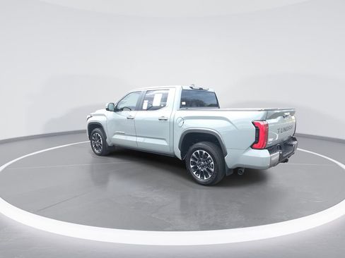 Used 2025 Toyota Tundra Limited AWD/4WD image 6
