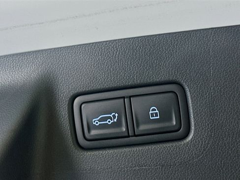 Used 2025 Hyundai Santa Fe Limited image 29