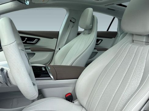 Used 2022 Mercedes-Benz EQS 450+ Sedan image 5