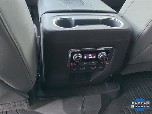 Used 2021 GMC Yukon XL SLT w/ SLT Luxury Plus Package image 11