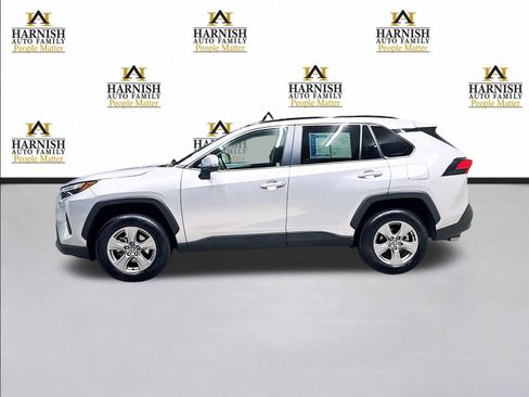 Used 2024 Toyota RAV4 XLE image 8