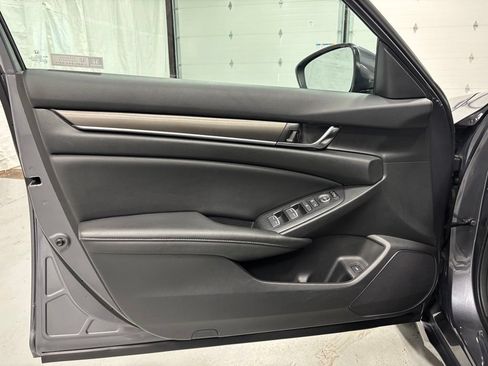 Used 2020 Honda Accord LX image 8