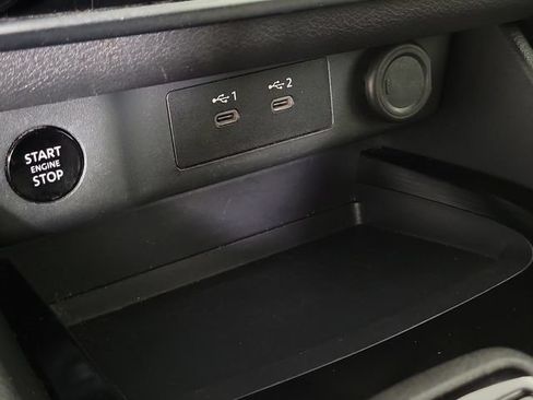 Used 2024 Nissan Rogue SV FWD image 31