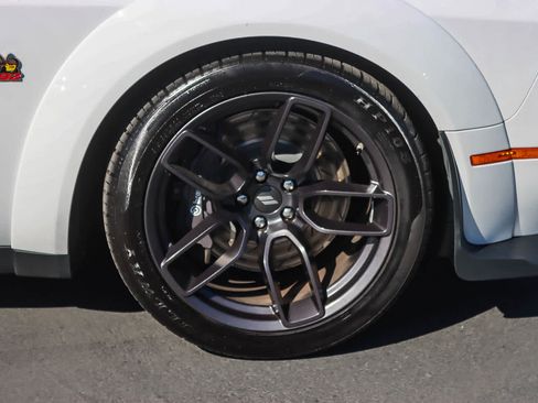 Used 2019 Dodge Challenger R/T Scat Pack image 9