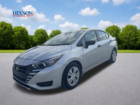 Used 2024 Nissan Versa S w/ Trunk Package image 4