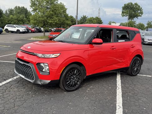 Used 2020 Kia Soul LX FWD image 29