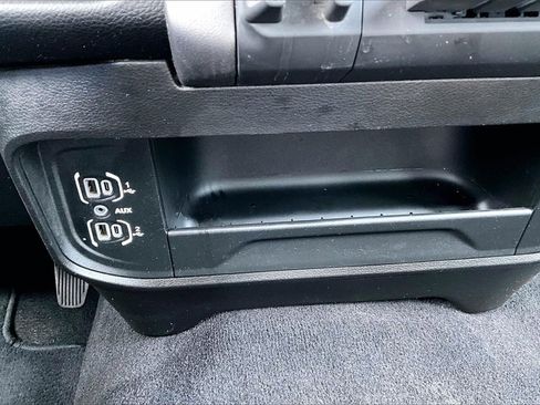 Used 2024 RAM 3500 Big Horn image 18