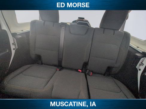 Used 2024 Jeep Wrangler Sport S image 13