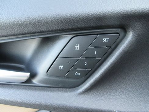 New 2027 Chevrolet Equinox ACTIV w/ Convenience Package III FWD image 23