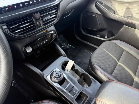 Certified 2025 Ford Escape ST-Line w/ Equipment Group 301A image 13