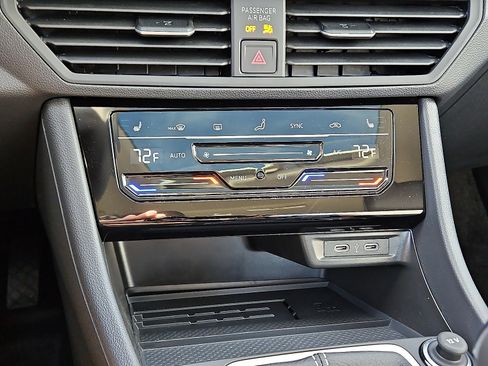 New 2026 Volkswagen Jetta SE image 14