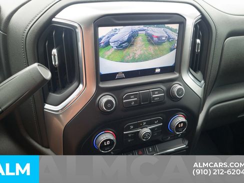 Used 2021 Chevrolet Silverado 1500 LT Trail Boss w/ Bed Protection Package AWD/4WD image 8