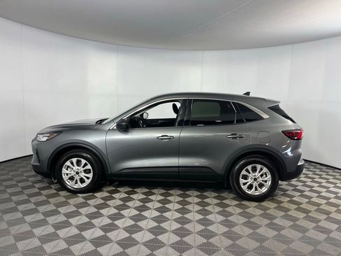 Used 2024 Ford Escape Active image 11