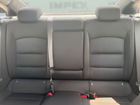 Used 2025 Chevrolet Malibu LT FWD image 11