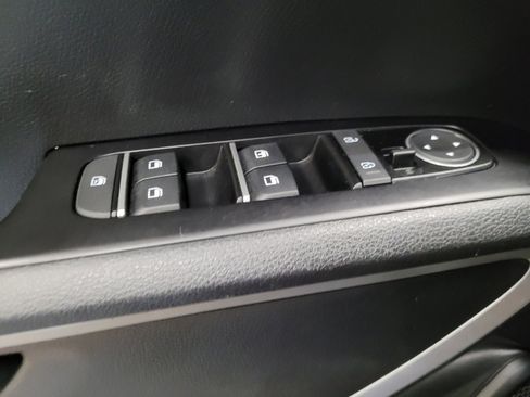 Used 2023 Kia Soul LX w/ LX Technology Package image 27