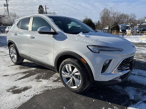 Used 2024 Buick Encore GX Preferred w/ Comfort Package image 7