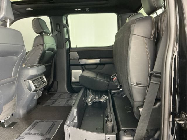 Used 2024 Ford F350 Platinum AWD/4WD image 33