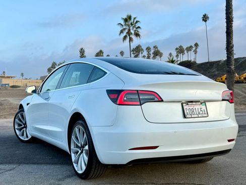 Used 2019 Tesla Model 3 Standard Range Plus RWD image 3