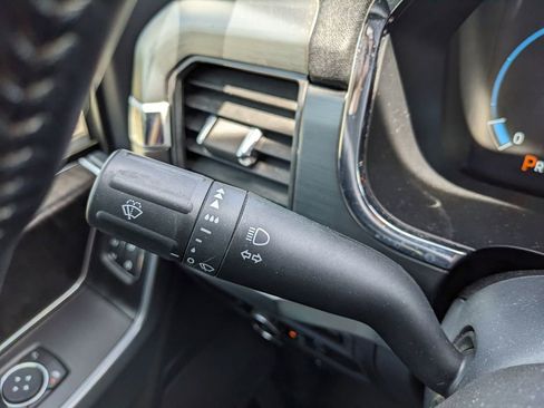 Used 2022 Ford F150 Lariat w/ FX4 Off-Road Package image 46