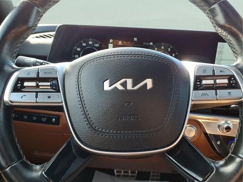 Used 2023 Kia Telluride SX X-Line image 16