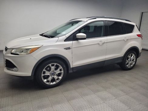 Used 2016 Ford Escape SE w/ SE Leather Comfort Package AWD/4WD image 2