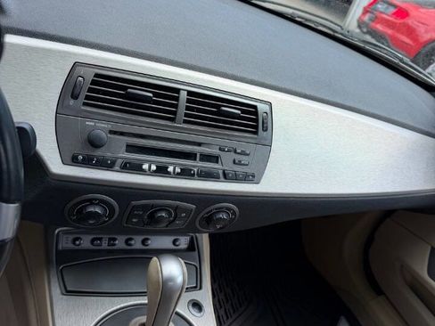 Used 2003 BMW Z4 3.0i RWD image 14