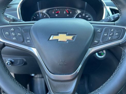 Used 2023 Chevrolet Equinox LT image 17