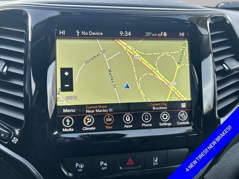 Certified 2021 Jeep Cherokee Limited w/ Elite Package image 30