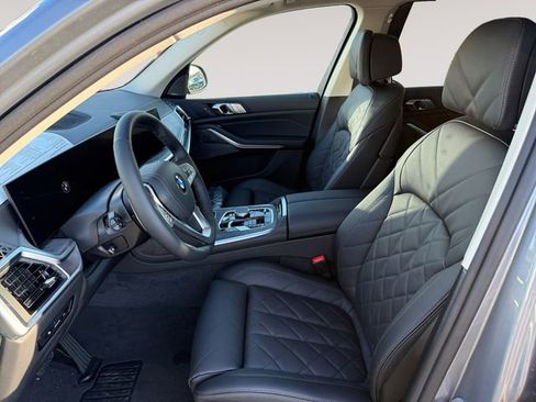 New 2026 BMW X7 xDrive40i AWD/4WD image 9