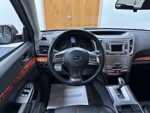 Used 2012 Subaru Outback 2.5i Limited image 7