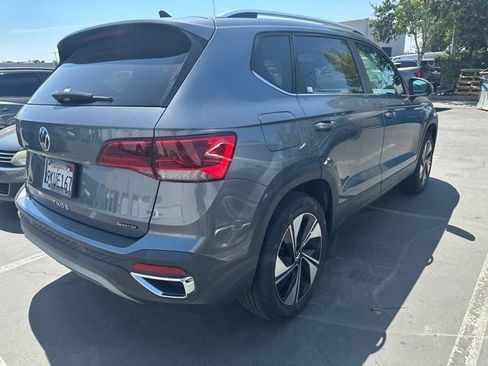 Used 2024 Volkswagen Taos SE AWD/4WD image 4
